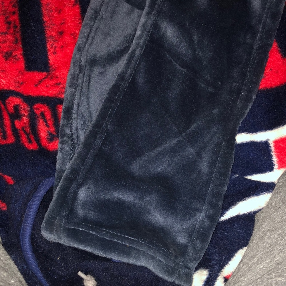 Walking company fleece scarf